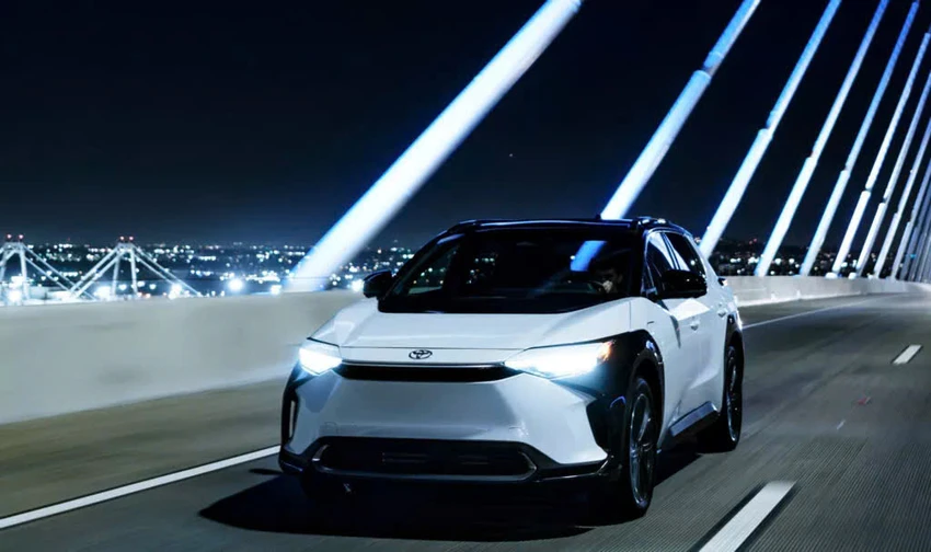 Toyota và subaru bị kiện tập thể vì lỗi ‘chết máy đột ngột’ của xe ô tô điện.jpg