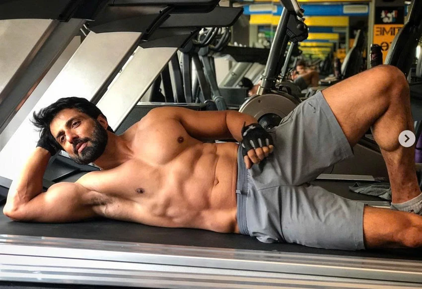 Sonu-Sood-1.jpg