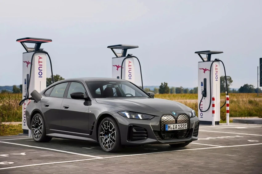 BMW i4 sắp bị khai tử, nhường chỗ cho BMW i3 thế hệ mới