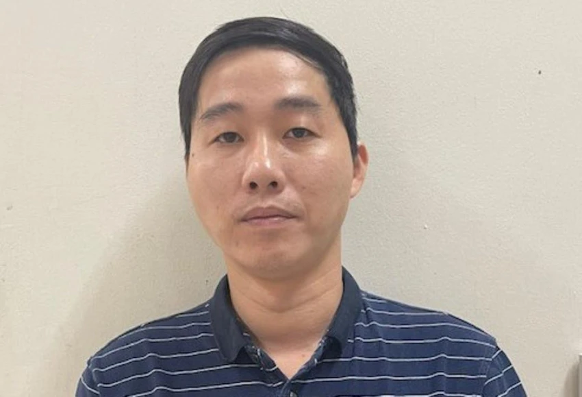 Bị can Trần Bá Trung bị bắt về tội danh lừa đảo chiếm đoạt tài sản. Ảnh CA Bị can Trần Bá Trung bị bắt về tội danh lừa đảo chiếm đoạt tài sản. Ảnh CA