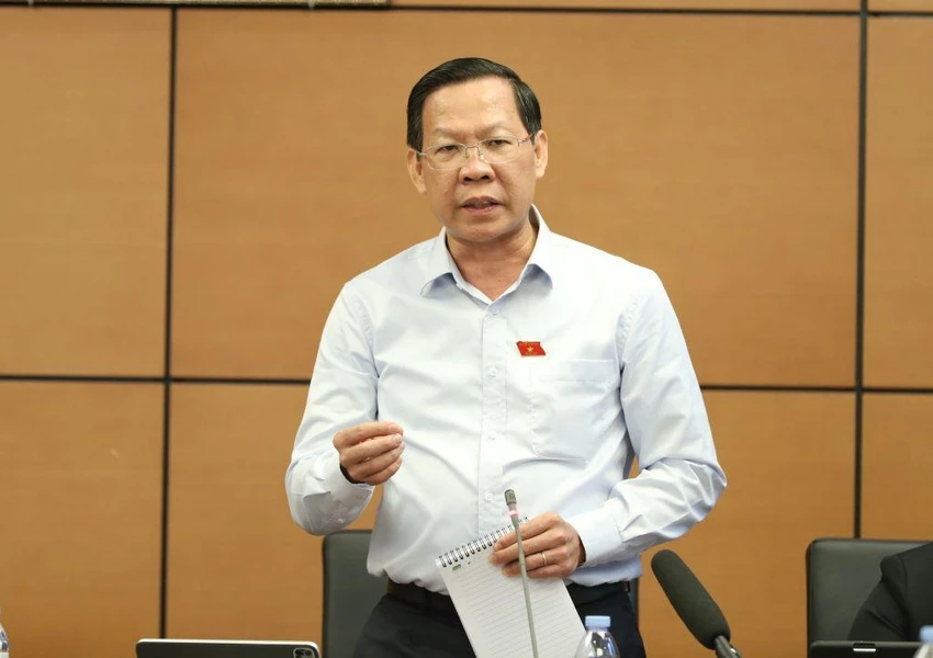 Đại biểu Phan Văn Mãi, Chủ tịch UBND TP HCM phát biểu tại tổ thảo luận