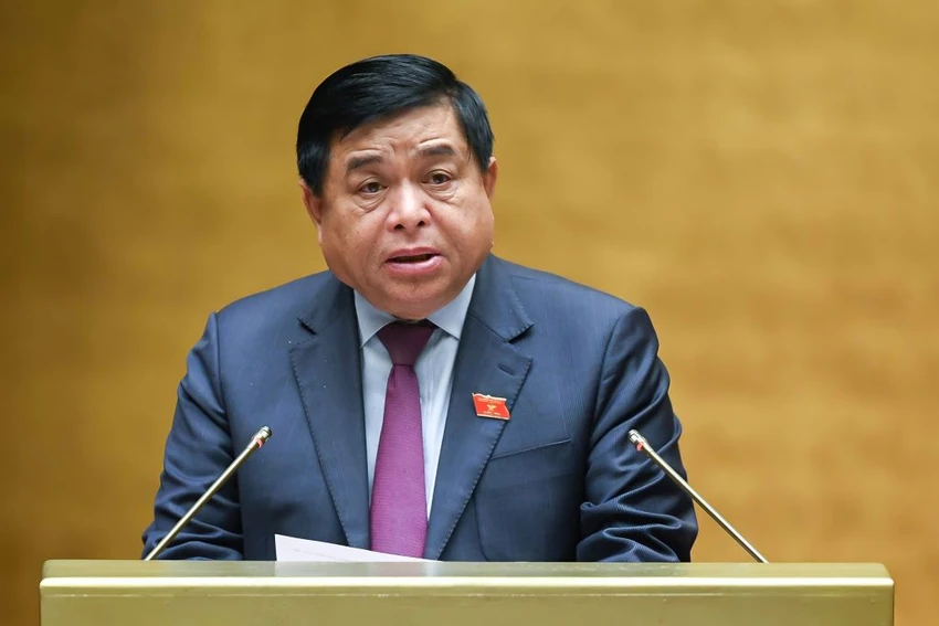 Bộ trưởng Nguyễn Chí Dũng trình bày tờ trình về Quy hoạch tổng thể quốc gia. Ảnh: PHẠM THẮNG Bộ trưởng Nguyễn Chí Dũng trình bày tờ trình về Quy hoạch tổng thể quốc gia. Ảnh: PHẠM THẮNG