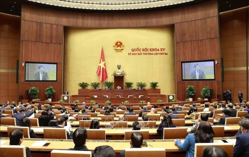 Từ hình ảnh này cho thấy, Tổng thư ký Quốc hội Bùi Văn Cường đang trình bày nội dung chương trình kỳ họp bất thường lần thứ 3. Ảnh: TTXVN Từ hình ảnh này cho thấy, Tổng thư ký Quốc hội Bùi Văn Cường đang trình bày nội dung chương trình kỳ họp bất thường lần thứ 3. Ảnh: TTXVN