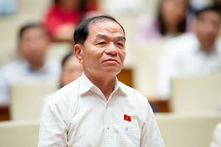 ĐB Lê Thanh Vân chất vấn về hiệu quả ứng dụng các đề tài nghiên cứu sử dụng NSNN. Ảnh: QH ĐB Lê Thanh Vân chất vấn về hiệu quả ứng dụng các đề tài nghiên cứu sử dụng NSNN. Ảnh: QH