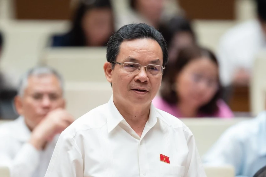 ĐB Hoàng Văn Cường (Hà Nội) nói nên quy định thời hạn sở hữu nhà chung cư theo thời hạn thiết kế. Ảnh: QH ĐB Hoàng Văn Cường (Hà Nội) nói nên quy định thời hạn sở hữu nhà chung cư theo thời hạn thiết kế. Ảnh: QH