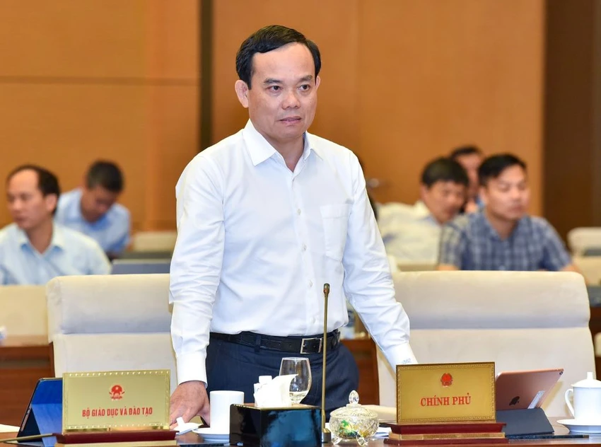 Phó Thủ tướng Trần Lưu Quang phát biểu cảm ơn QH đã chọn chuyên đề giám sát về các đơn vị sự nghiệp công lập vì đây là vấn đề ảnh hưởng nhiều đến xã hội. ẢNH: TOÀN NGUYỄN Phó Thủ tướng Trần Lưu Quang phát biểu cảm ơn QH đã chọn chuyên đề giám sát về các đơn vị sự nghiệp công lập vì đây là vấn đề ảnh hưởng nhiều đến xã hội. ẢNH: TOÀN NGUYỄN