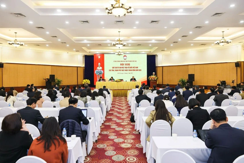 mttq-toan-canh.jpg