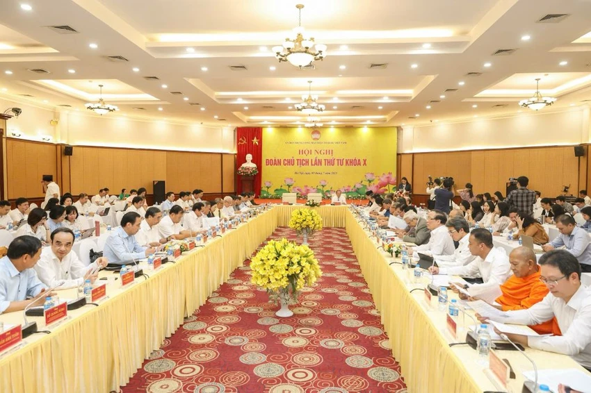 mat-tran-to-quoc-toan-canh.jpg