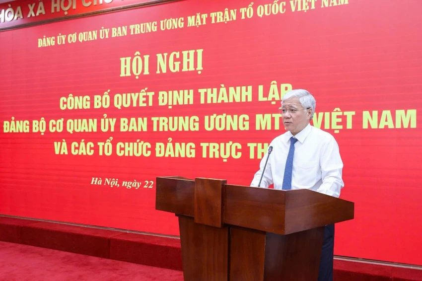 uy-ban-trung-uong-do-van-chien.jpg