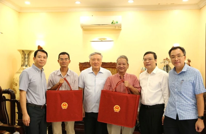 anh-hung-liet-sy-nguyen-hoa-binh-qua.jpg