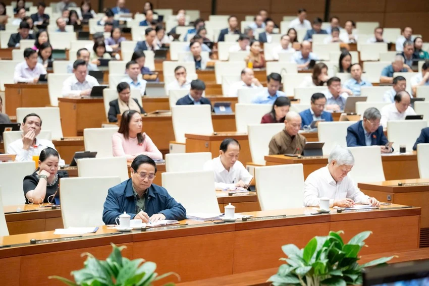 thu-tuong-pham-minh-chinh-ghi-chep.jpg