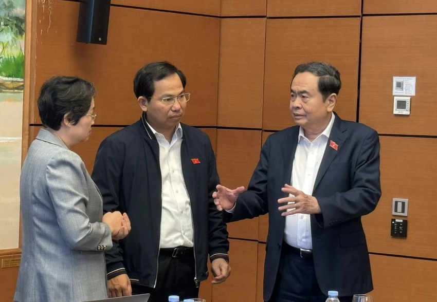 chu-tich-quoc-hoi-giao-duc.jpg