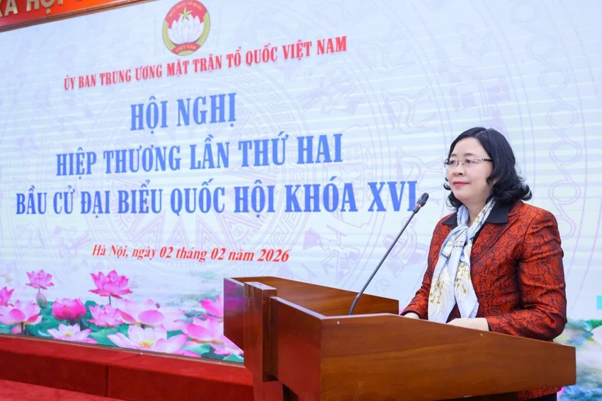 ung-cu-dai-bieu-hoai-thumb.jpg