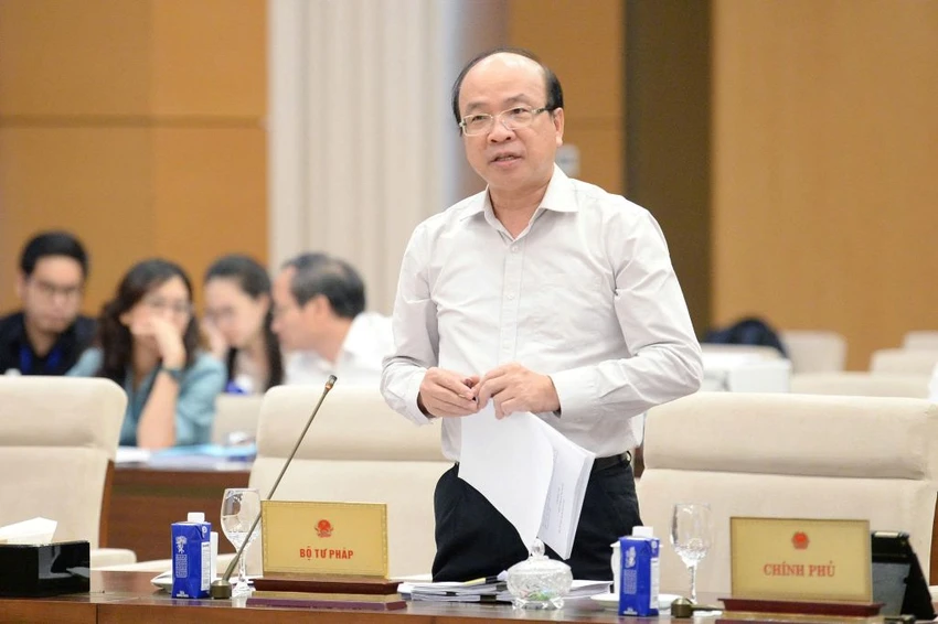 Ông Phan Chí Hiếu, Chủ nhiệm Ủy ban Pháp luật và Tư pháp của Quốc hội.