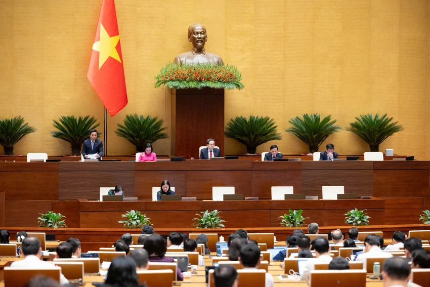giam-sát-thao-luan.jpg