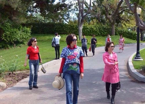 U60 Lưu Hiểu Khánh 'học đòi' chụp ảnh kiểu teen 5