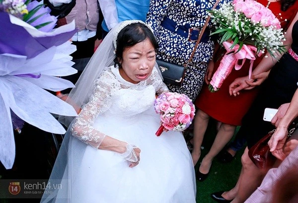 Đám cưới cổ tích của cô gái suy thận với chàng trai kém 3 tuổi ảnh 17