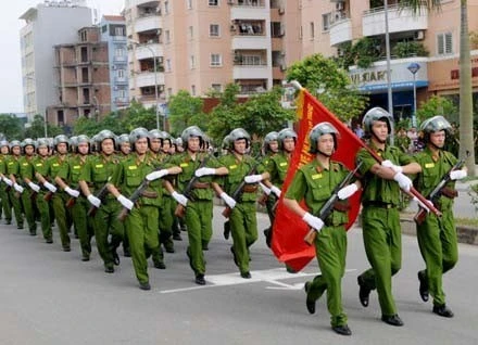 Xác định hàm cao nhất trong CAND cần đảm bảo thống nhất với ý kiến chỉ đạo của Bộ Chính trị (Ảnh minh họa) Xác định hàm cao nhất trong CAND cần đảm bảo thống nhất với ý kiến chỉ đạo của Bộ Chính trị (Ảnh minh họa)