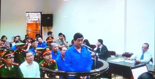 Phúc thẩm vụ án Dương Chí Dũng: Ở Vinalines những việc đó phải bằng tiền mặt ảnh 3 Phúc thẩm vụ án Dương Chí Dũng: Ở Vinalines những việc đó phải bằng tiền mặt ảnh 3