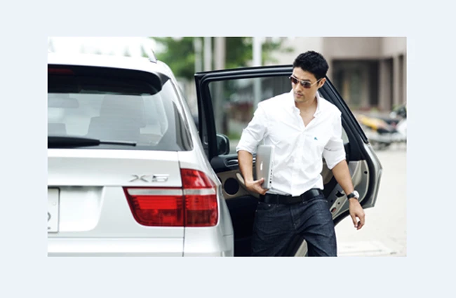 Khám phá một phần gia tài kếch sù của Johnny Trí Nguyễn ảnh 5 - 5