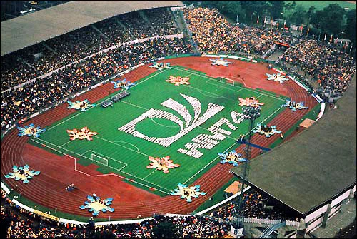 Những hình ảnh ấn tượng tại các lễ khai mạc World Cup ảnh 8