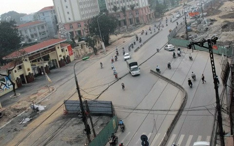 Hà Nội quyết không điều chỉnh đường Trường Chinh “cong mềm mại” ảnh 1 Hà Nội quyết không điều chỉnh đường Trường Chinh “cong mềm mại” ảnh 1