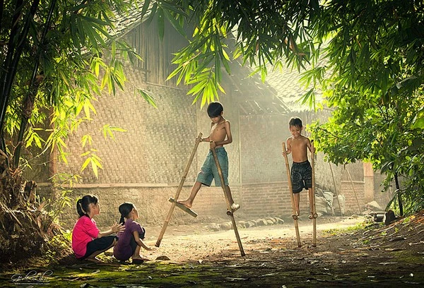 Chùm ảnh tuyệt đẹp về tuổi thơ của trẻ em trên toàn thế giới ảnh 3