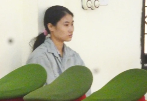 bi-cao-danh-chong-500-5197-1404264737.jp