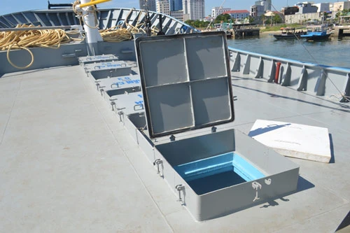 Cận cảnh tàu cá vỏ sắt đầu tiên sắp vươn khơi ảnh 3 - 3