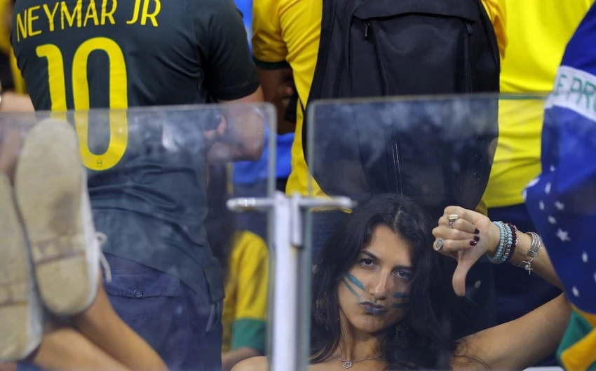 CĐV Brazil gào khóc thảm thiết vì đội nhà thua sốc ảnh 12