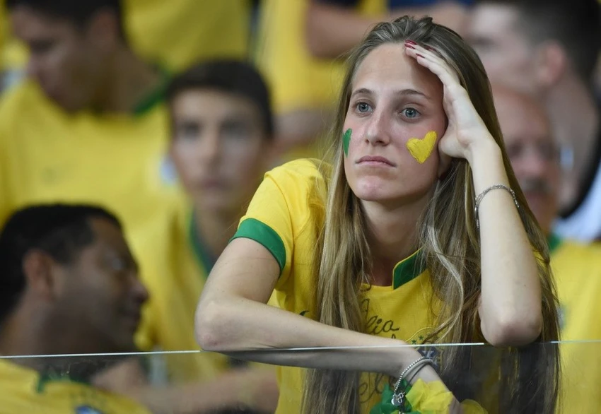 CĐV Brazil gào khóc thảm thiết vì đội nhà thua sốc ảnh 10