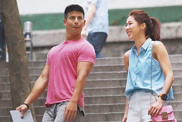Mỹ nữ TVB với cặp đầu gối kỳ dị ảnh 4