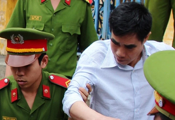 Những vụ án ghê sợ yêu râu xanh đội lốt cha dượng xâm hại con riêng của vợ ảnh 2 Những vụ án ghê sợ yêu râu xanh đội lốt cha dượng xâm hại con riêng của vợ ảnh 2