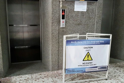 Chỉ ở Hà Nội: Thang máy thành phòng ăn - toilet 2