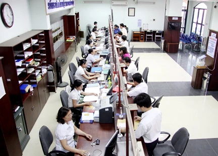 “Công, viên chức phải nhập ngũ”: Bình đẳng hay tạo thêm phiền phức, tiêu cực? ảnh 2 “Công, viên chức phải nhập ngũ”: Bình đẳng hay tạo thêm phiền phức, tiêu cực? ảnh 2