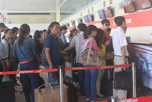 Môt số chuyến bay bị chậm do hành khách gây rối, không chấp hành quy định hàng không. Ảnh minh họa:Đ.Loan. san-bay-1-3853-1413515548.jpg