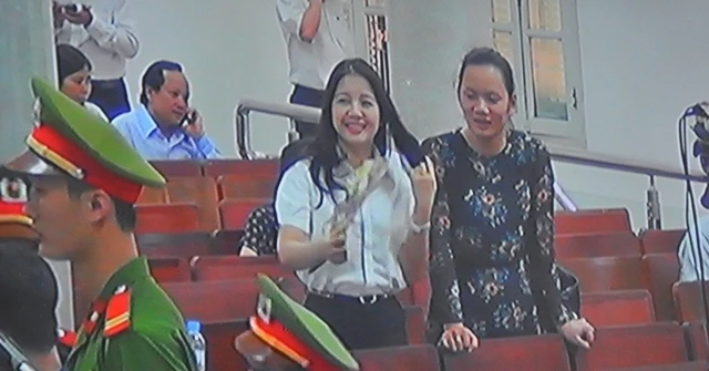 Nụ cười xinh đẹp của người phụ nữ bầu Kiên “cấm ai động đến“ ảnh 6 Nụ cười xinh đẹp của người phụ nữ bầu Kiên “cấm ai động đến“ ảnh 6