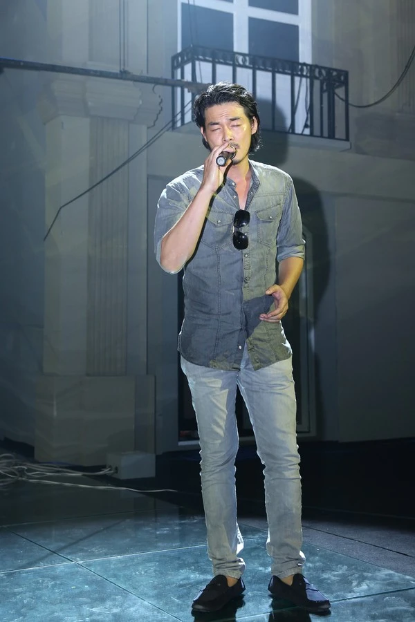 Cận cảnh siêu xe 40 tỷ và sân khấu liveshow Mr.Đàm 27 Cận cảnh siêu xe 40 tỷ và sân khấu liveshow Mr.Đàm 27