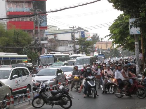 Ùn tắc giao thông nghiêm trọng