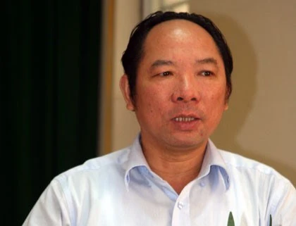 Hà Nội, đình chỉ