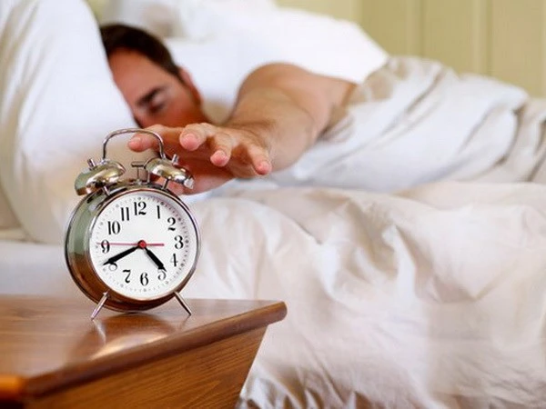 Những thói quen xấu mỗi sáng thức dậy phá hủy cơ thể bạn ảnh 1