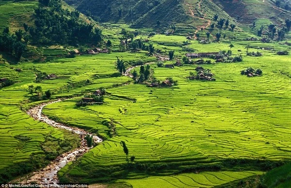 Khám phá những ngôi làng kỳ ảo nhất thế giới ảnh 13