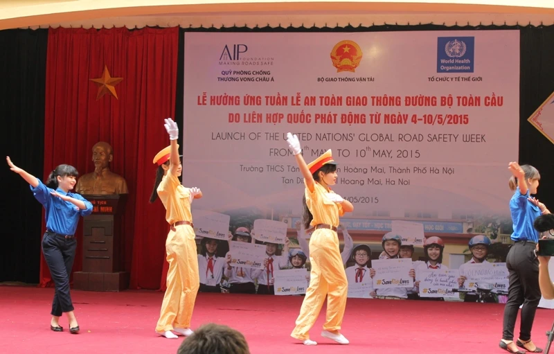 Cứ bốn phút lại có một trẻ em bị chết do tai nạn giao thông ảnh 1 Cứ bốn phút lại có một trẻ em bị chết do tai nạn giao thông ảnh 1