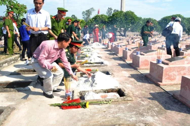 Lễ tiếp nhận, truy điệu hài cốt 26 liệt sỹ hi sinh tại chiến trường Lào ảnh 6 Lễ tiếp nhận, truy điệu hài cốt 26 liệt sỹ hi sinh tại chiến trường Lào ảnh 6
