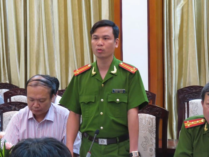 Công an huyện Cẩm Giàng: ‘Không có việc người dân bị xe xích nghiến lên người’ ảnh 2 Công an huyện Cẩm Giàng: ‘Không có việc người dân bị xe xích nghiến lên người’ ảnh 2