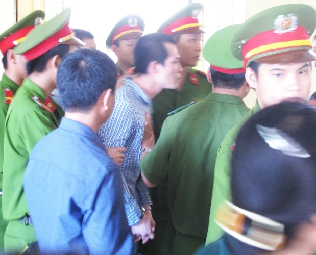 Vụ công an xã đánh chết học sinh: Đã có kết luận điều tra lại ảnh 2 Vụ công an xã đánh chết học sinh: Đã có kết luận điều tra lại ảnh 2