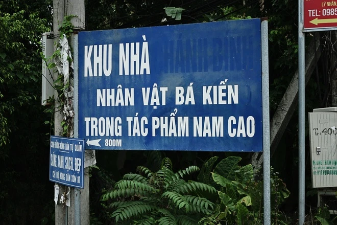 Những câu chuyện kỳ bí quanh ngôi nhà Bá Kiến