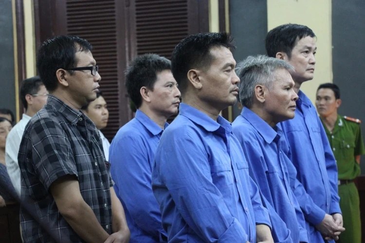 Nguyên tổng giám đốc có hai án tử hình lại lãnh thêm án ảnh 1 Nguyên tổng giám đốc có hai án tử hình lại lãnh thêm án ảnh 1
