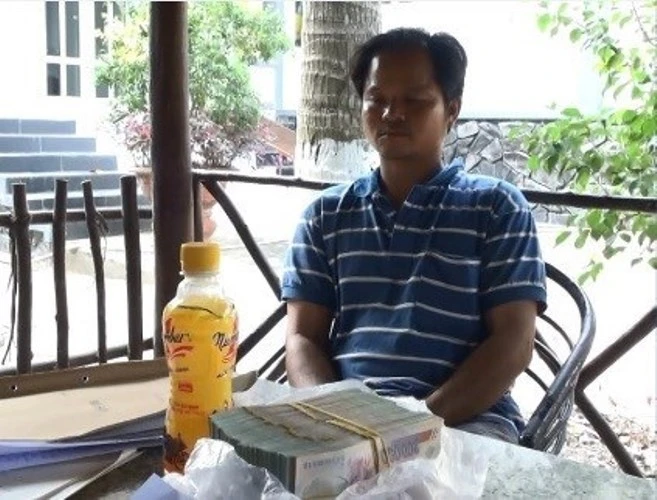 Tranh cãi pháp lý trước phiên xử vụ ‘Chai nước có ruồi giá 500 triệu’ ảnh 2 Tranh cãi pháp lý trước phiên xử vụ ‘Chai nước có ruồi giá 500 triệu’ ảnh 2