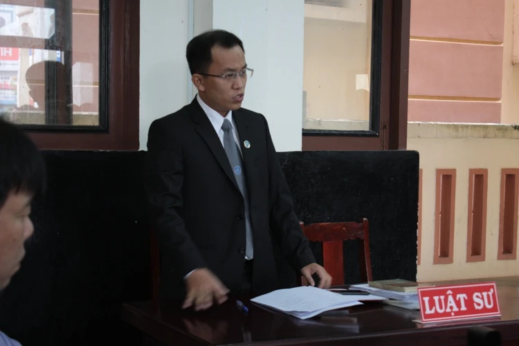 Vụ chai nước có ruồi: Bị cáo Minh bị đề nghị đến 13 năm tù ảnh 4 Vụ chai nước có ruồi: Bị cáo Minh bị đề nghị đến 13 năm tù ảnh 4
